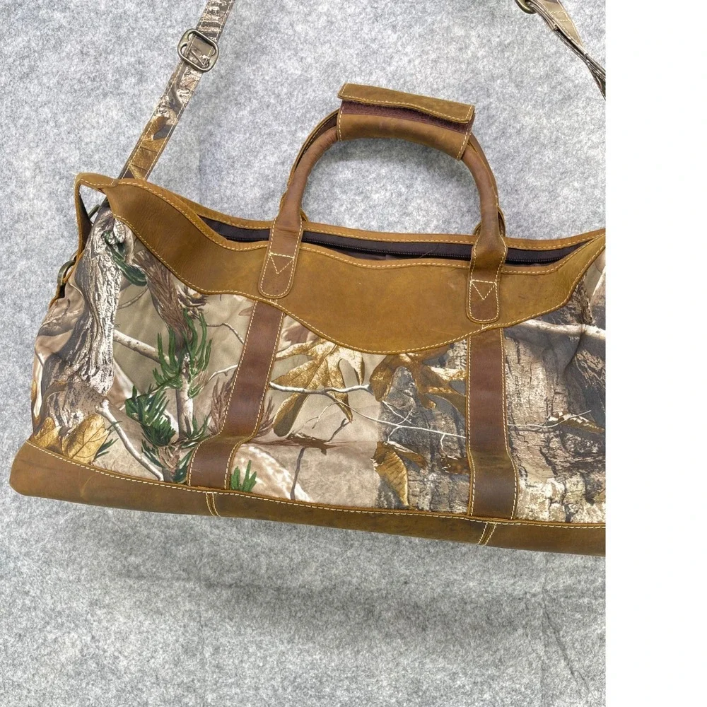 Mercedes Benz Travel Tote Large Brown Realtree Camo Leather Trim Duffle Bag Logo